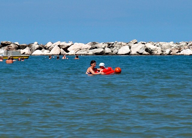 img00011.jpg