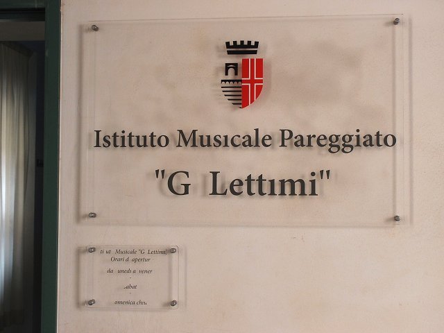 img00010.jpg
