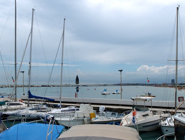 img00003.jpg