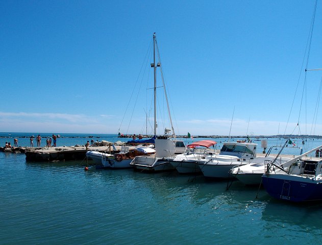 img00006.jpg