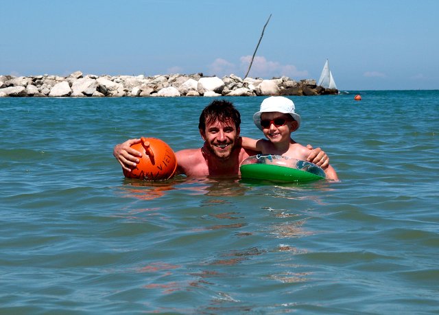 img00012.jpg