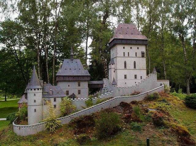 img00030.jpg