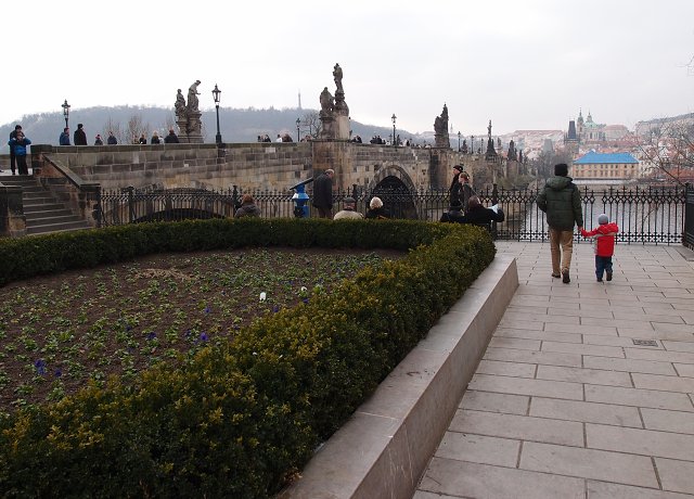 img00002.jpg