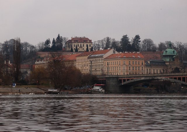 img00024.jpg