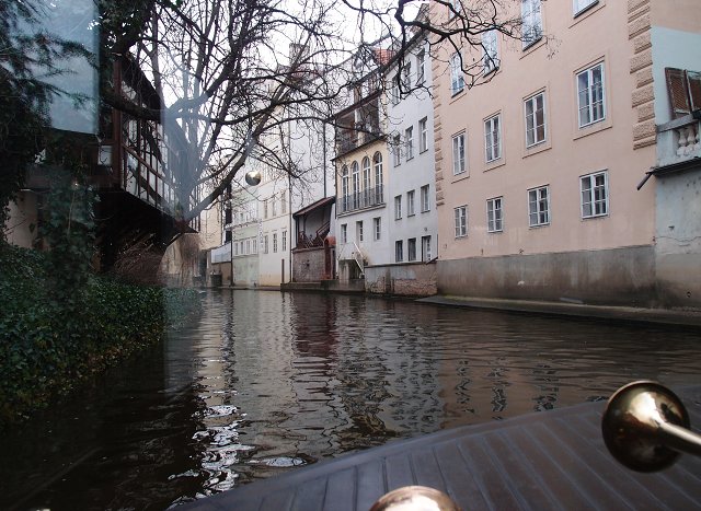 img00027.jpg