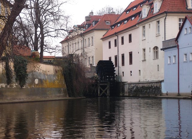 img00030.jpg