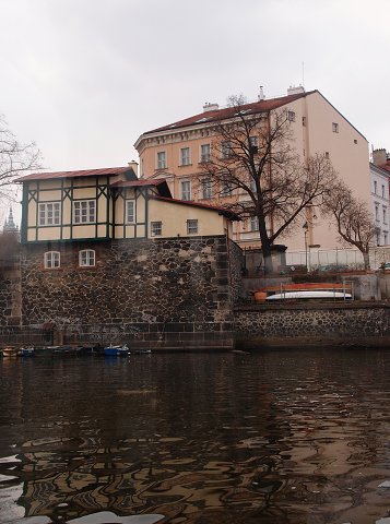 img00037.jpg