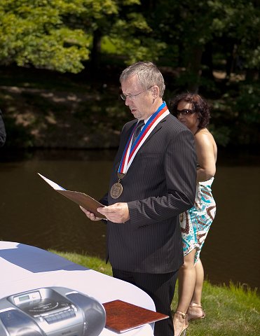 img00049.jpg