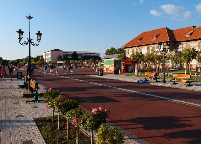 img00002.jpg
