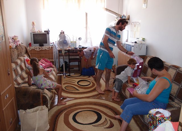 img00004.jpg