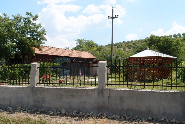 img00014.jpg