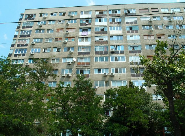 img00002.jpg