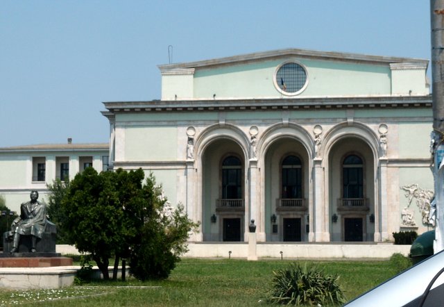 img00020.jpg