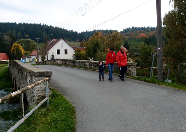 img00004.jpg