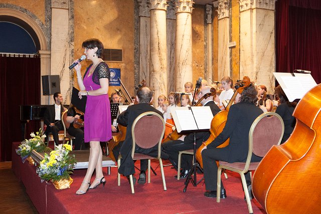 img00018.jpg