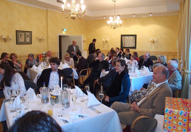 img00030.jpg