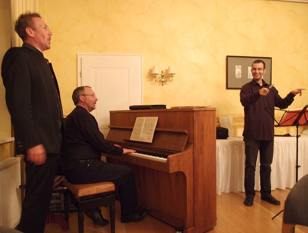 img00037.jpg